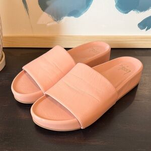 Beek Pelican Leather Platform Sandals